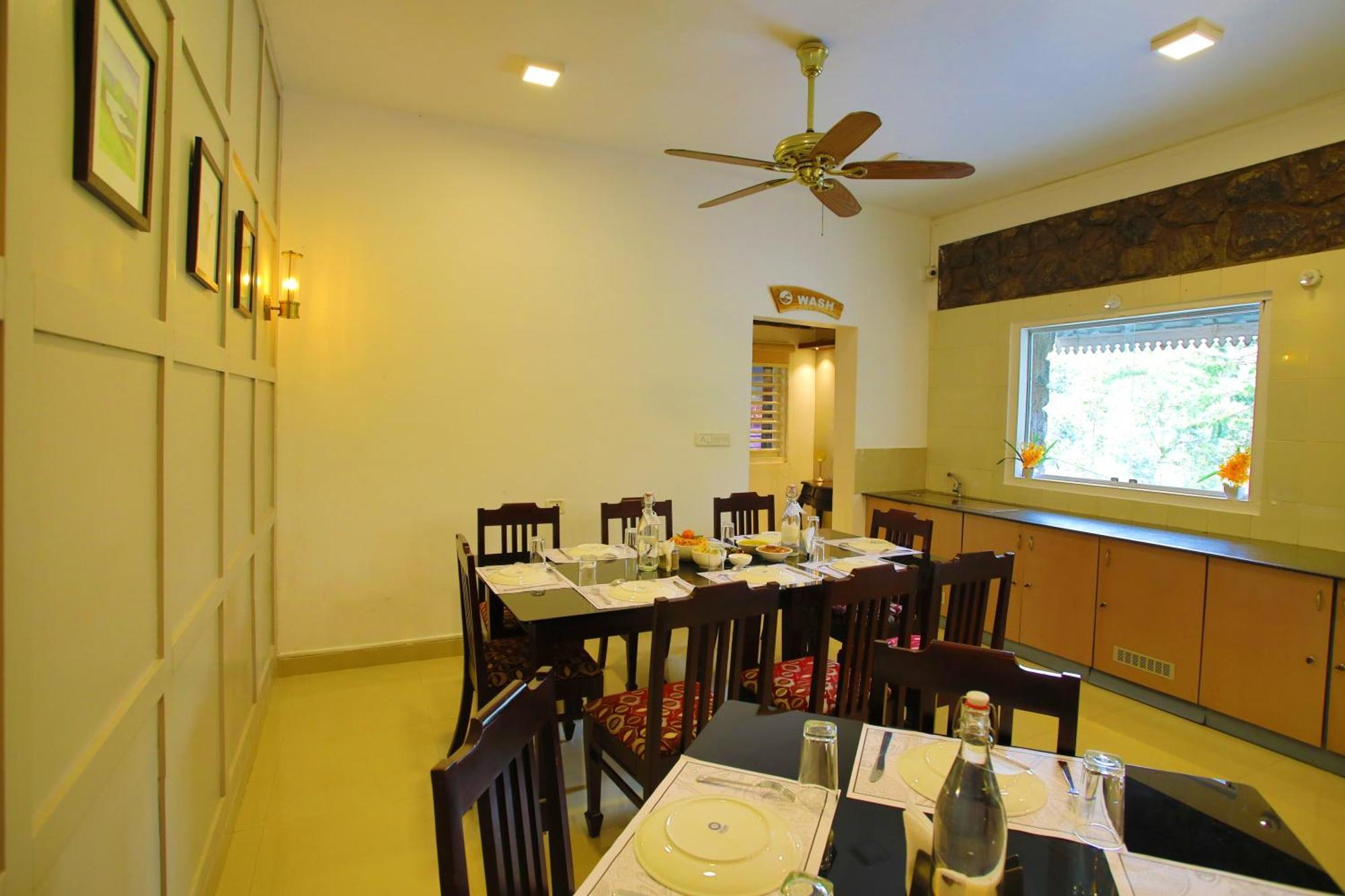 Chithirapuram Palace 蒙纳 外观 照片