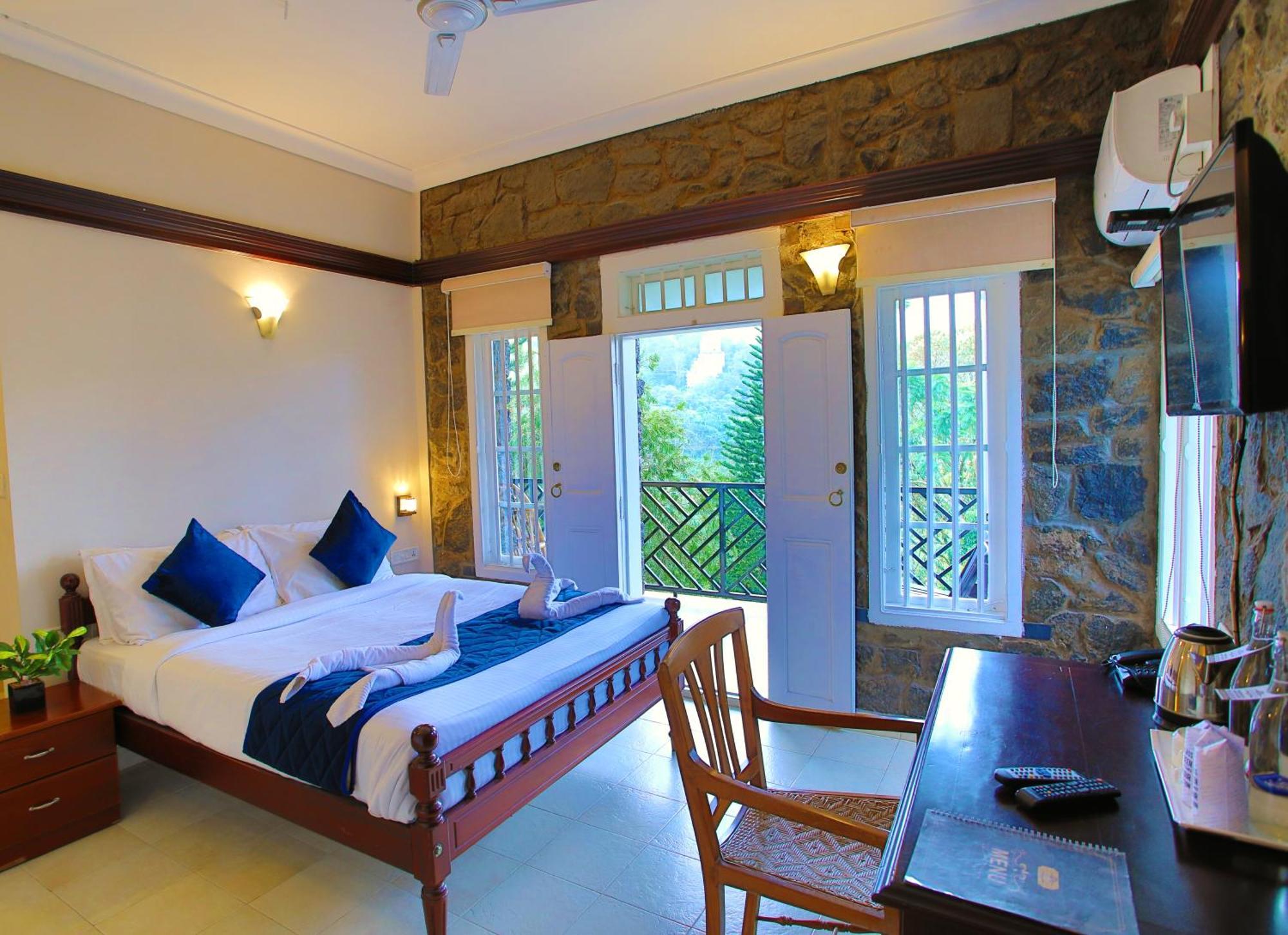 Chithirapuram Palace 蒙纳 外观 照片